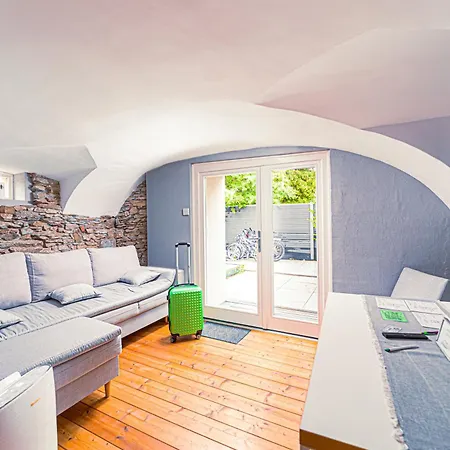 Komló Apartman - Mátyás Kőszeg